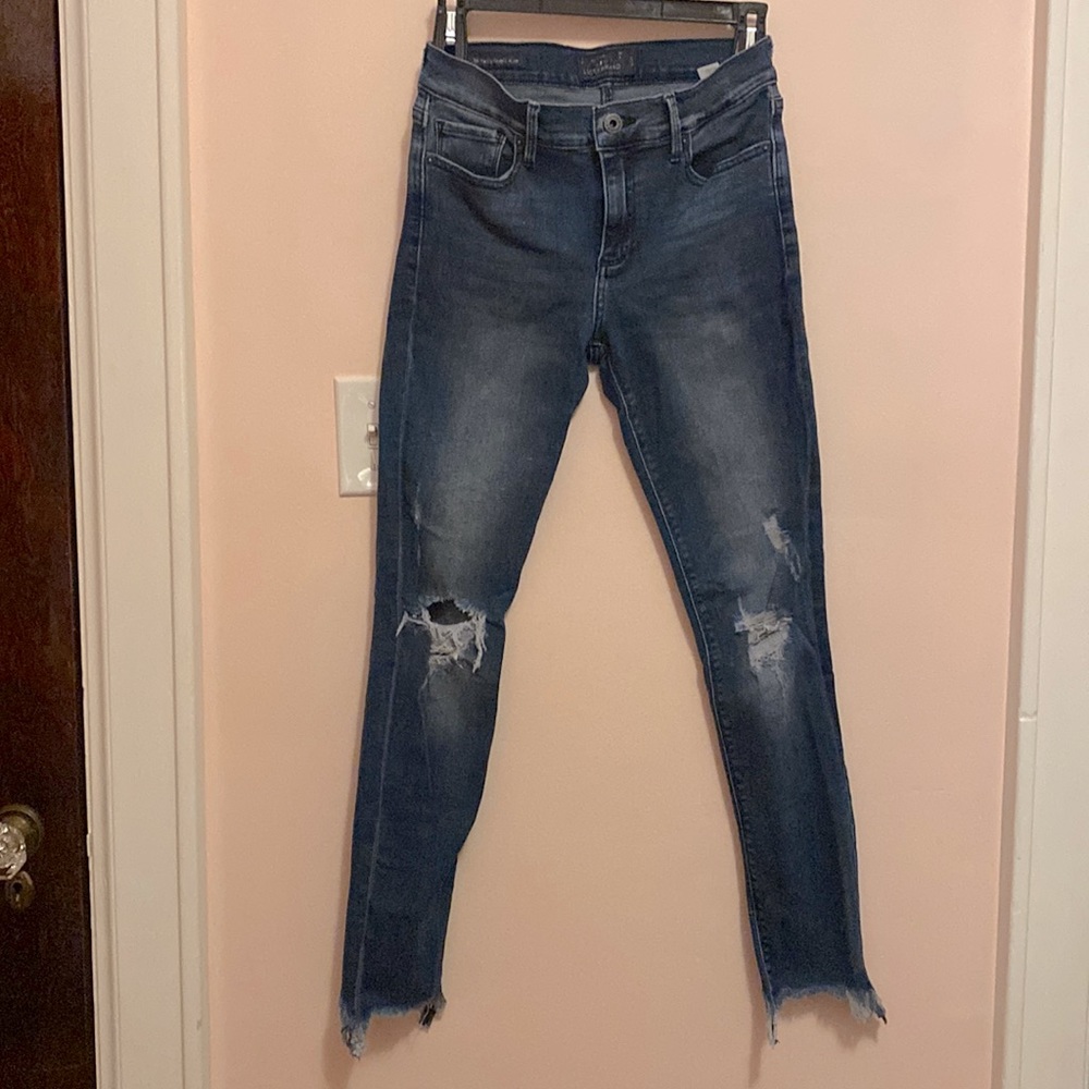 Lucky Brand distressed blue jeans